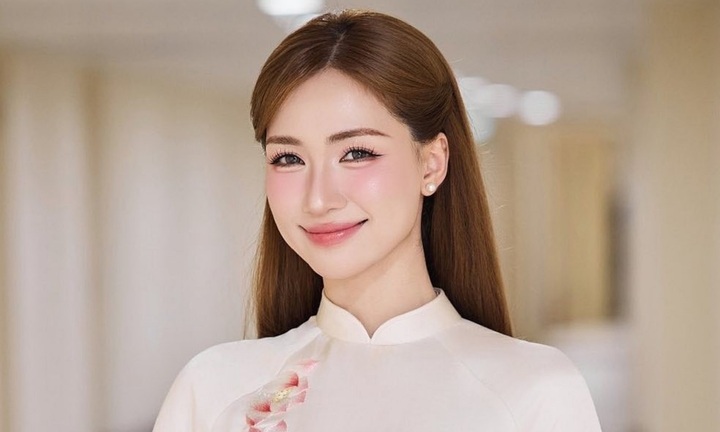 Hòa Minzy cảnh báo khán giả