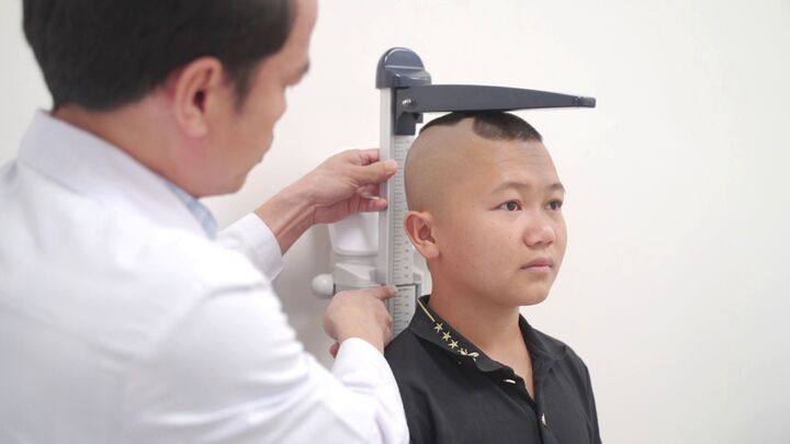 Căn bệnh khiến cơ thể nam giới “đóng băng” không thể dậy thì  