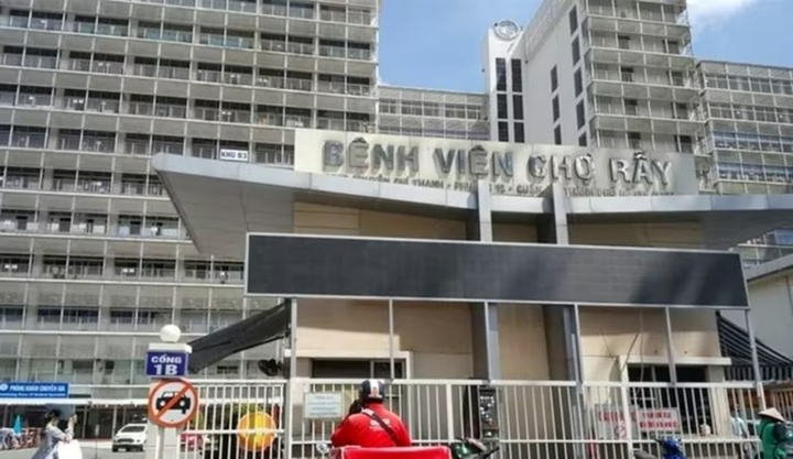 Điều tra vụ hỗn chiến khiến nam thanh niên 17 tuổi bị thương nặng ở tay