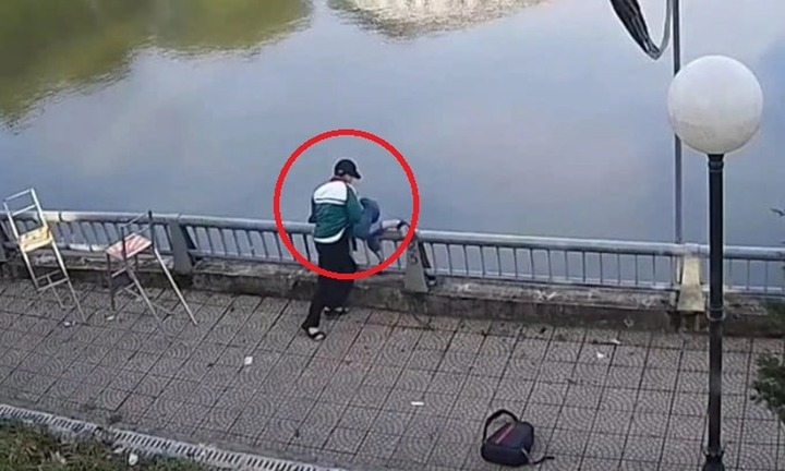 Công an thông tin vụ nam sinh lớp 8 hành hung, hất bạn xuống hồ nước ở Lào Cai