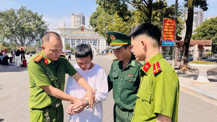 Bắt đối tượng truy nã Lờ A Vảng 