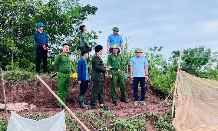 Hưng Yên: Khẩn trương khắc phục sự cố vỡ bờ bao ở địa bàn xã Hồng Vũ 