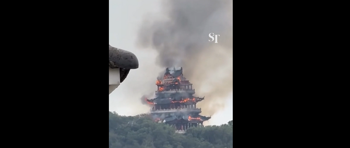 Clip: Khoảnh khắc hỏa hoạn thiêu rụi chùa cổ 1.500 năm tuổi ở Trung Quốc