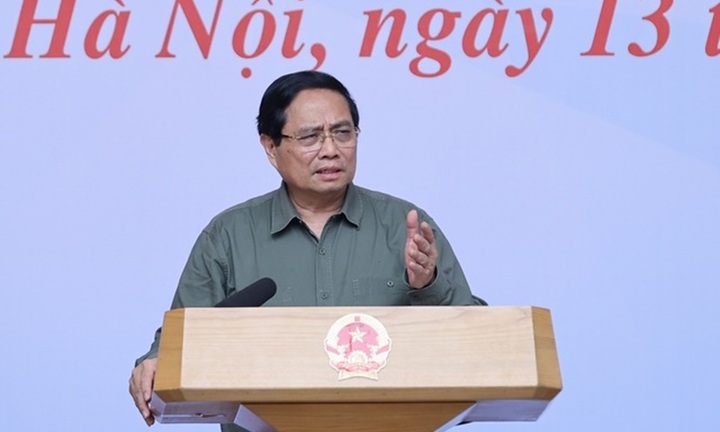 Khẩn trương xây lại 1.900 nhà sập đổ, 67.000 nhà tốc mái cho đồng bào miền Trung