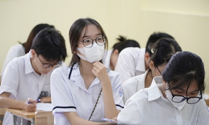 Hà Nội hỗ trợ học sinh trường tư từ 155.000-217.000 đồng/tháng