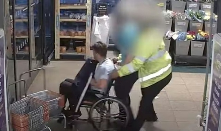 Clip: Bị phát hiện trộm bia, thanh niên ngồi xe lăn