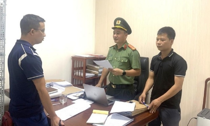 Khởi tố 9 đối tượng trong đường dây tổ chức cho người khác trốn đi nước ngoài