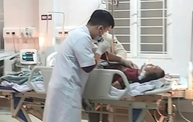 Đốt than củi sưởi ấm, hai chị em ở Quảng Trị nguy kịch