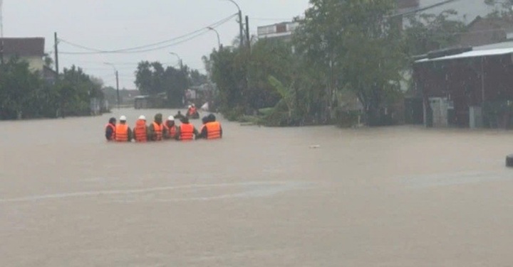 Tin lũ khẩn cấp: Lũ trên sông Ba, sông Dinh Ninh Hòa đang xuống; sông Krông Ana đang lên trên mức BĐ3