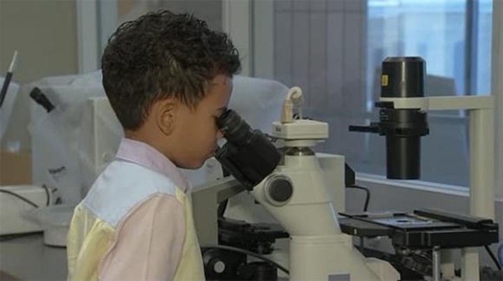 Thần đồng 9 tuổi theo học ngành thần kinh học, chỉ số IQ thuộc top 1% thế giới