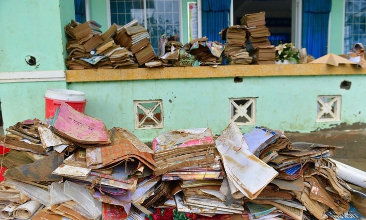 Mưa lũ khiến ngành giáo dục thiệt hại gần 100 tỷ đồng, 4 học sinh tử vong 