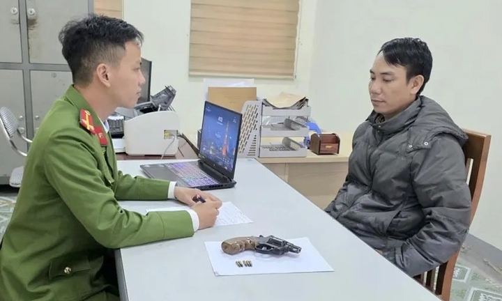 Tạm giữ Trương Văn Bạch - đối tượng nổ súng tại một đám cưới ở Hà Tĩnh