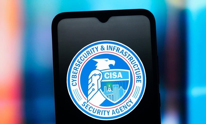 CISA cảnh báo nóng người dùng iPhone và Android