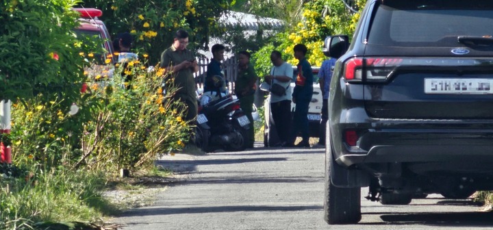 Hiện trường sau tiếng nổ lớn, một người đàn ông tử vong ở TP.HCM