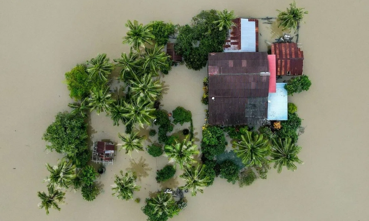 Lũ lụt và lở đất tại Indonesia, hơn 300 người thiệt mạng, hàng trăm người mất tích