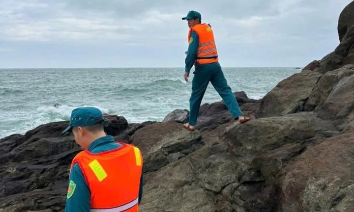 Tìm kiếm người đàn ông mất tích khi đi câu cá ở Quảng Ngãi