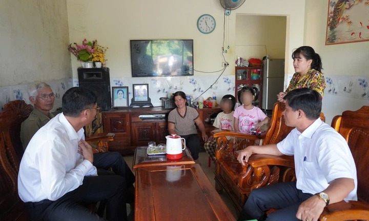 Tin tức giáo dục 24h: Tình tiết mới nhất vụ bố xích chân 2 con trong phòng, không cho đi học