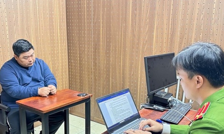 Bắt Nguyễn Đình Nam - Tổng Giám đốc Công ty Cổ phần Tập đoàn Phúc Hoàng Nguyên