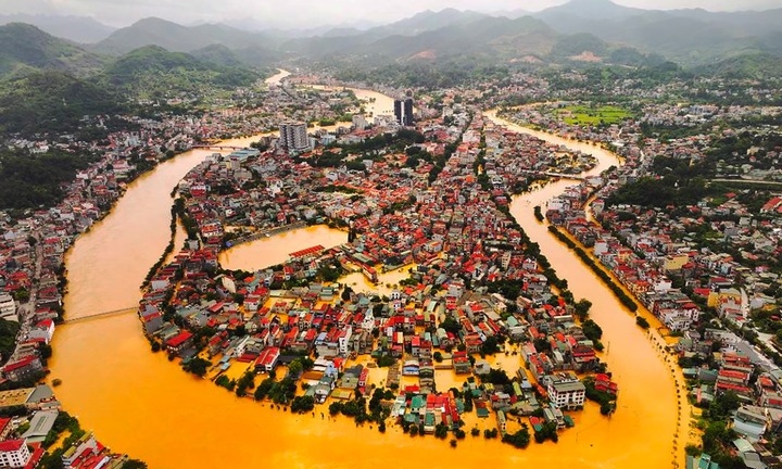 Dự báo Biển Đông sắp đón bão 16, nguy cơ gây ra đợt mưa to từ Huế đến Khánh Hòa