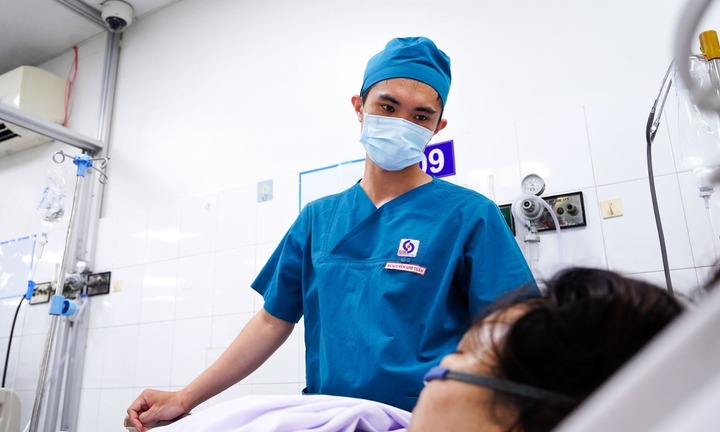 Vụ cháy quán ăn, 3 mẹ con tử vong ở TP.HCM: Hai nạn nhân kể lại phút nhảy từ tầng cao thoát khỏi 