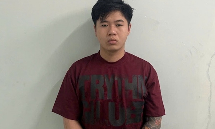 Bắt quả tang Trần Minh Phát làm 