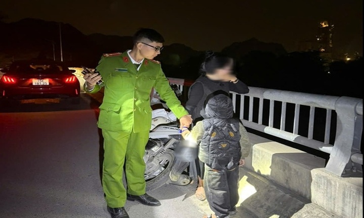 Đau buồn vì chồng qua đời, người phụ nữ 26 tuổi định