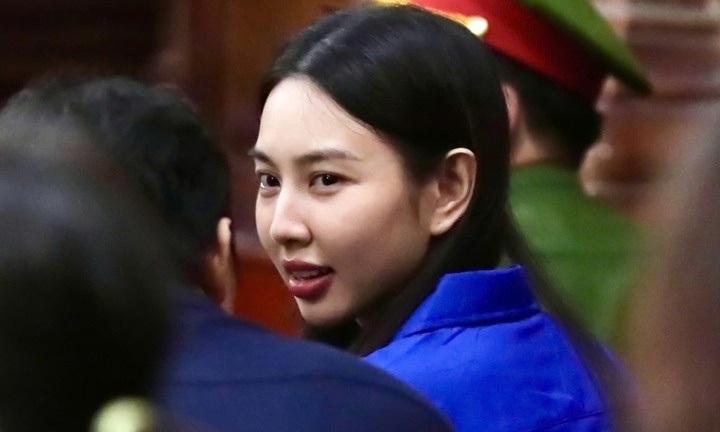 Hoa hậu Thùy Tiên không kháng cáo, chấp nhận mức án 2 năm tù