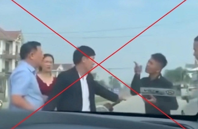 Nghệ An: Làm rõ vụ nam thanh niên chặn xe ôtô đòi tiền trên Quốc lộ 7A