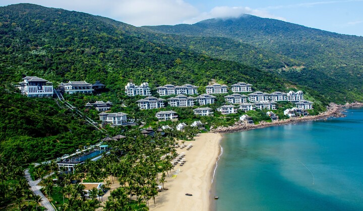 InterContinental Danang Sun Peninsula Resort thắng giải Khu nghỉ dưỡng xanh hàng đầu thế giới của WTA 2025 