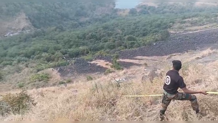 Ô tô lao xuống hẻm núi sâu, 6 người tử vong thương tâm tại Ấn Độ