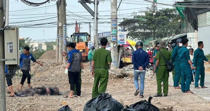Tin pháp luật nổi bật 24h qua: Điều tra nguyên nhân, xác định danh tính thi thể nam giới dưới kênh ở TP.HCM