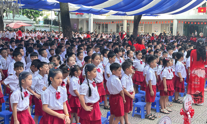 Học sinh Hà Nội được nghỉ Tết Nguyên đán Bính Ngọ 5 ngày