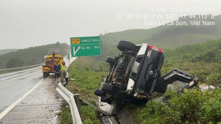 Cục CSGT kiến nghị khắc phục bất cập tiềm ẩn nguy cơ tai nạn trên cao tốc Cam Lộ - La Sơn