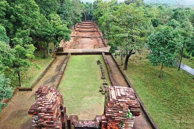 Cận cảnh 