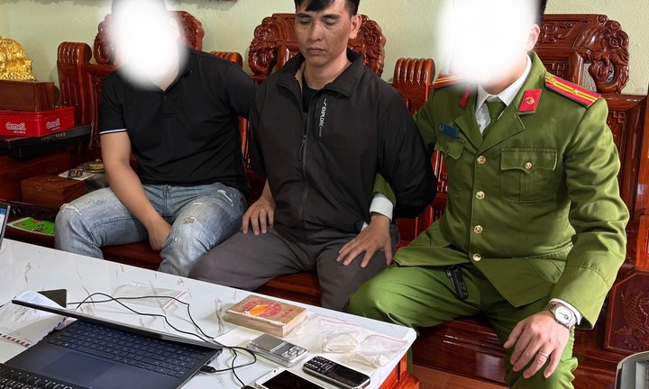 Khám xét khẩn cấp 2 nơi ở của 