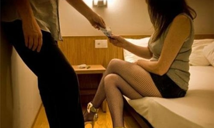 Bắt quả tang đôi nam nữ 