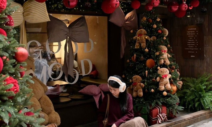 Top 7 địa điểm sống ảo lung linh và đón Giáng sinh năm 2025 ở Hà Nội