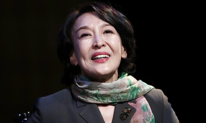 Nữ minh tinh đình đám qua đời sau khi từ chối điều trị u não ở bệnh viện