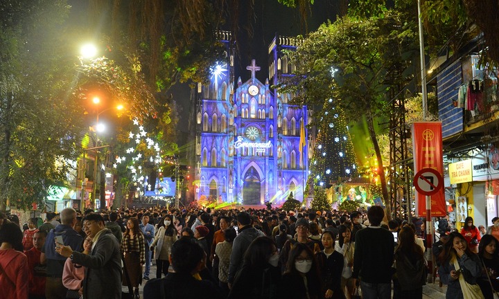 Miền Bắc đón không khí lạnh mạnh, đêm Noel nhiệt độ giảm sâu, mưa rét