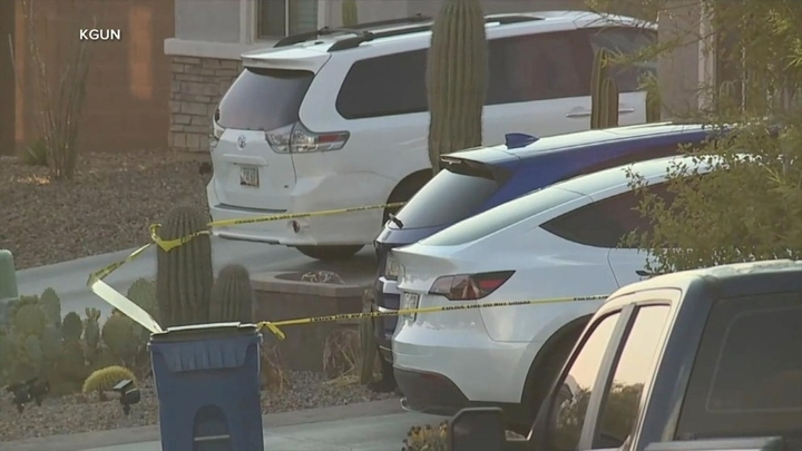 Bố lùi xe bất cẩn, con gái 2 tuổi bị cán trúng, tử vong thương tâm ở Malaysia