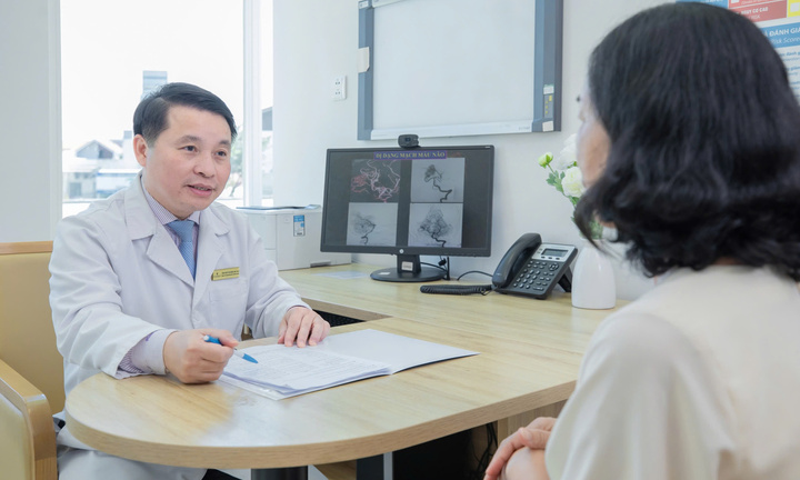 TS.BS Tôn Thất Trí Dũng: “Chạy nhanh hơn thời gian để cứu bệnh nhân đột quỵ”