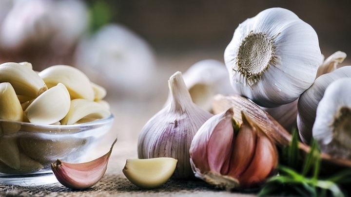 Chữa mỡ máu bằng tỏi