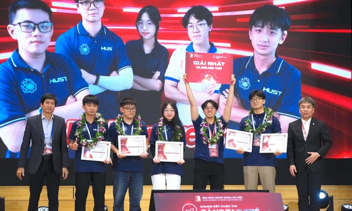 Hệ thống AI hỗ trợ phục hồi sau đột quỵ của sinh viên Bách khoa giành giải Nhất Sáng tạo trẻ 2025