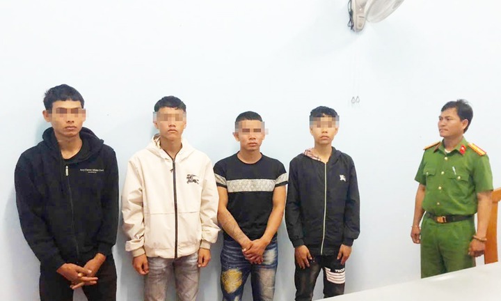 Tạm giữ hình sự 4 đối tượng chở thiếu nữ đến chòi vắng xâm hại