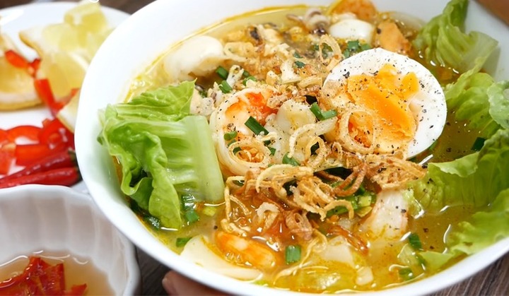 Cách nấu bánh canh phồng tôm dẻo dai