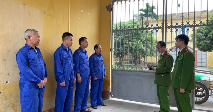 Trốn thuế gần 19 tỷ đồng, các chủ hộ tái chế chì, nhựa ở Hưng Yên bị khởi tố