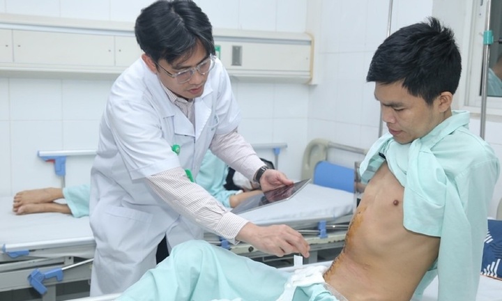 Tin tức đời sống 1/1: Người đàn ông bỏ viện điều trị thuốc nam khiến khối u bụng phình to, suýt vỡ