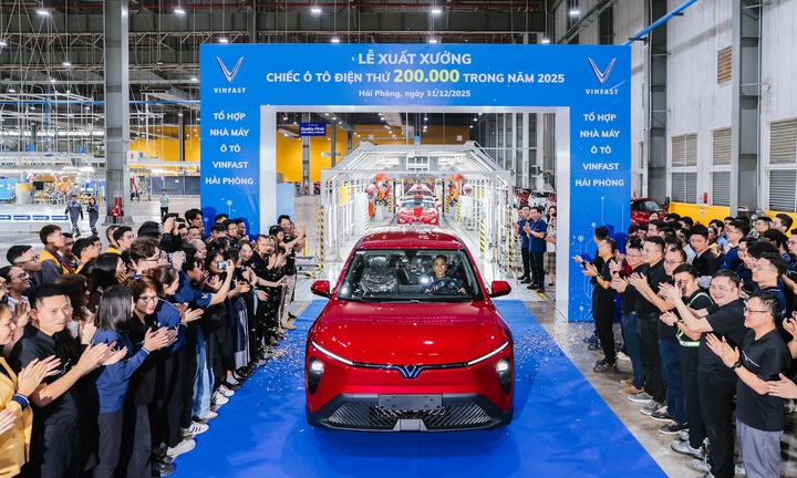 Nhà máy VinFast Hải Phòng xuất xưởng chiếc ô tô điện thứ 200.000 trong năm 2025