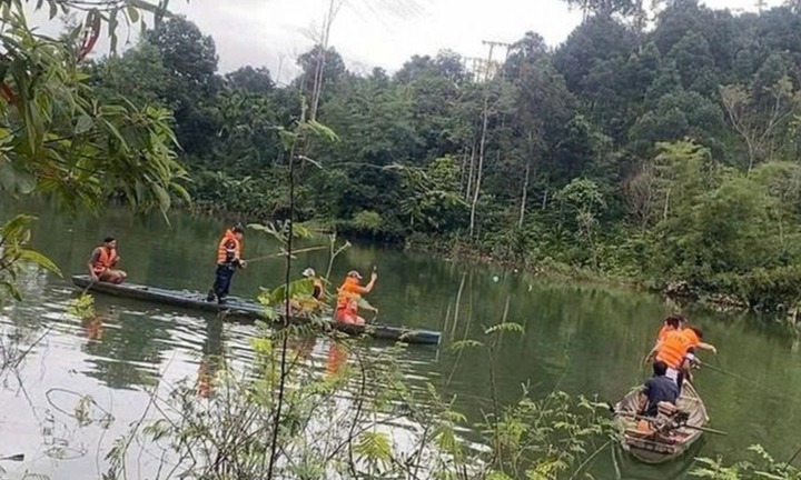 Lật ghe chở 7 người đi làm rẫy, 1 người không may tử vong
