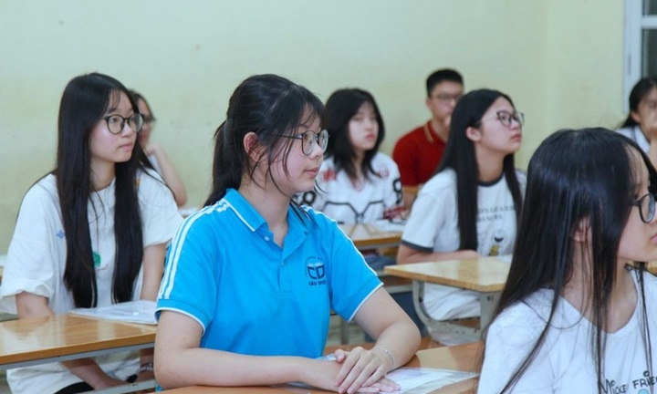 Tuyển sinh vào lớp 10 ở Hà Nội: Đa dạng phương thức xét tuyển sớm